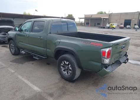 2022 Toyota Tacoma Double Cab/Sr5/Trd Sport/Trd Off Road z USA, uszkodzony, nr VIN 3TMDZ5BN8NM135244